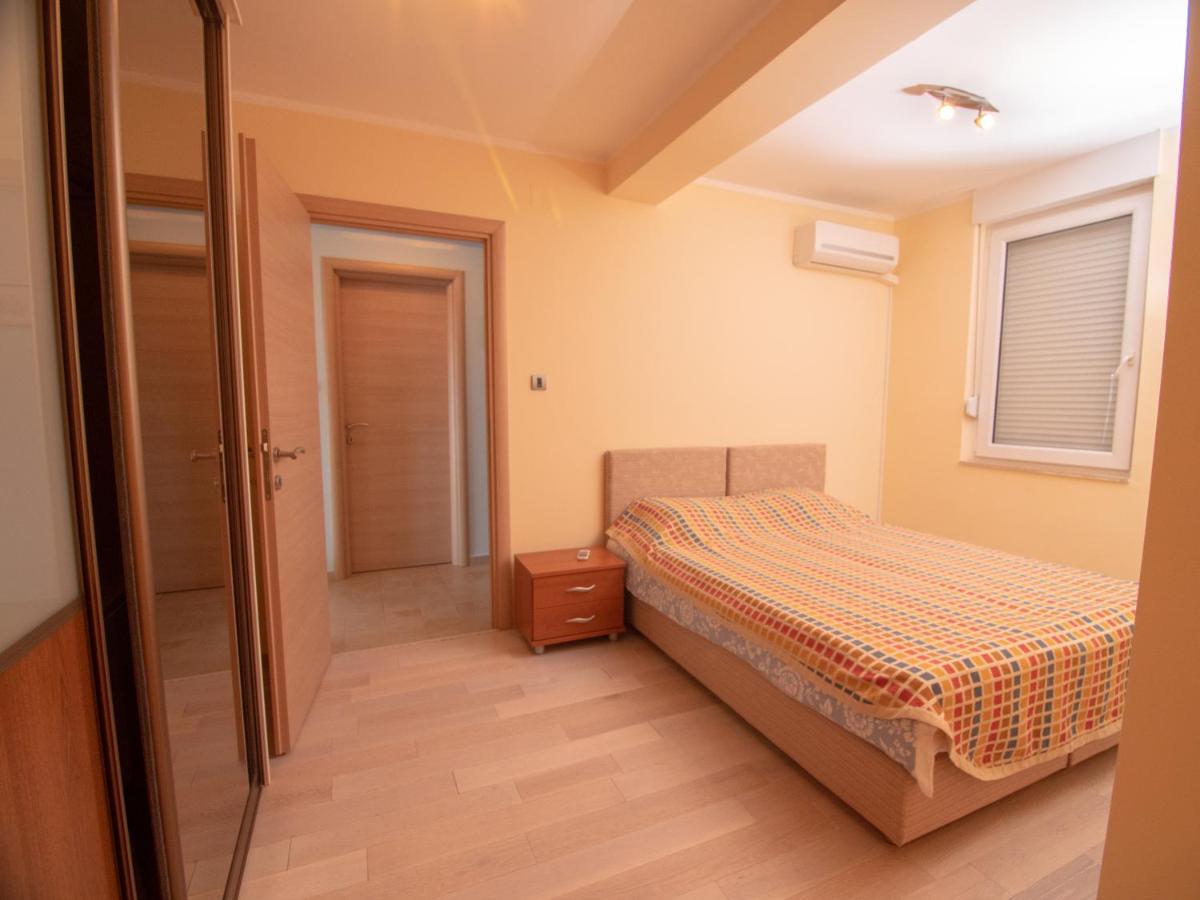 Mum'S Apartment Petrovac Ngoại thất bức ảnh