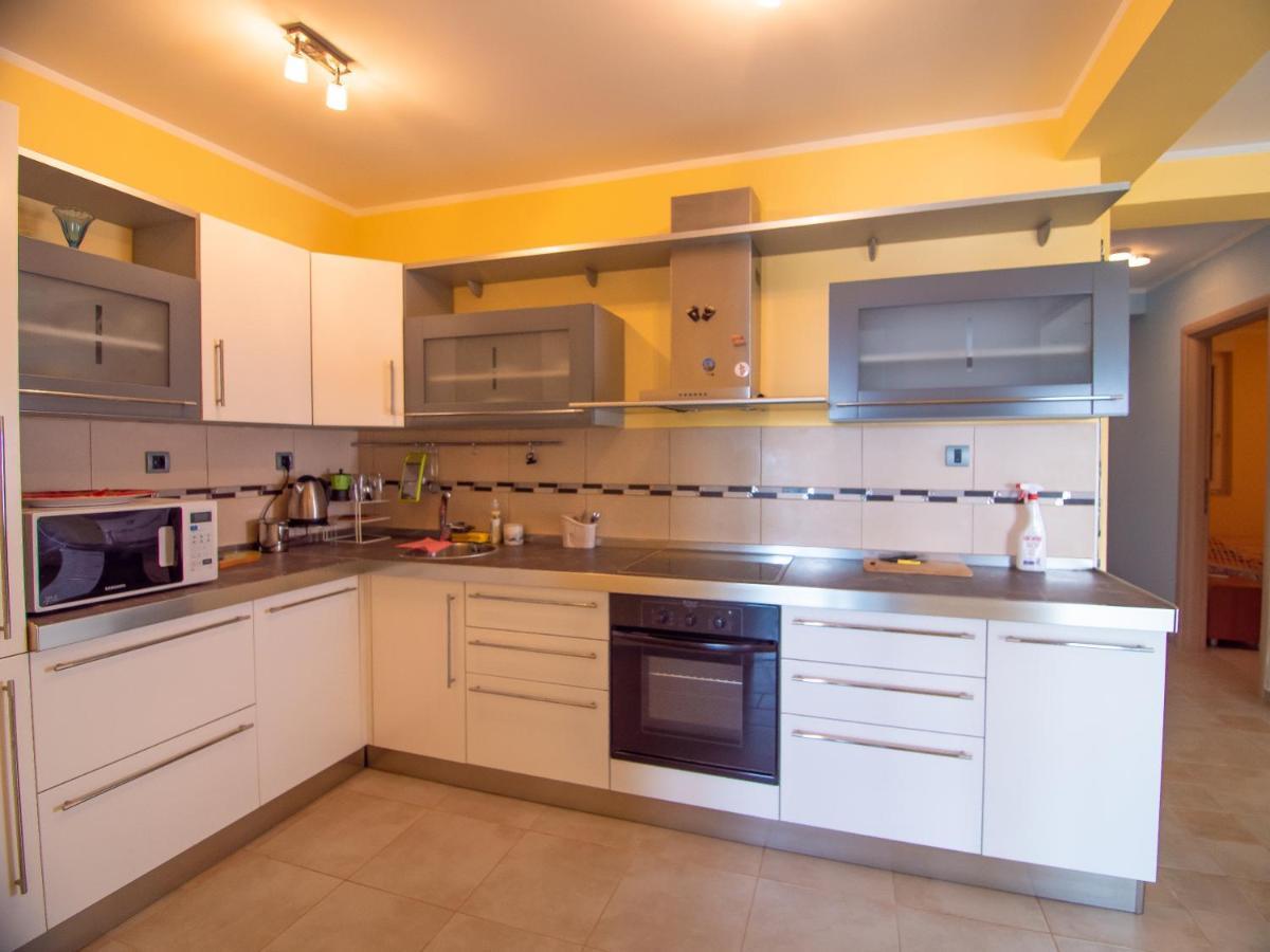 Mum'S Apartment Petrovac Ngoại thất bức ảnh